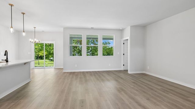 327 Harvest Point Blvd, Spring Hill, TN 37174