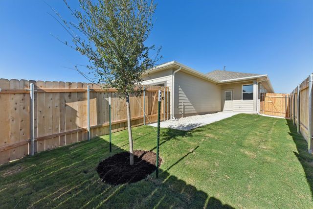 6151 Marsh LN, Buda, TX 78610