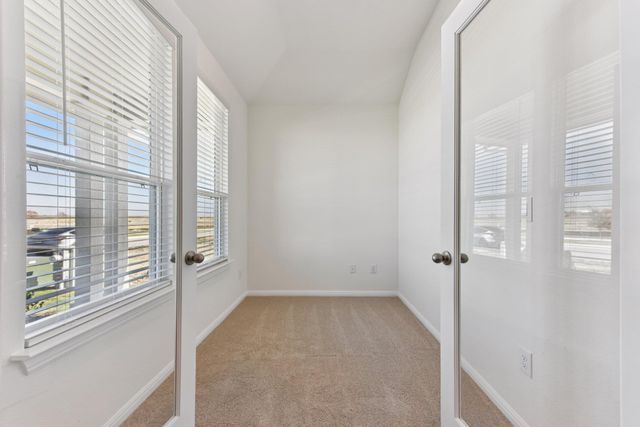 6151 Marsh LN, Buda, TX 78610