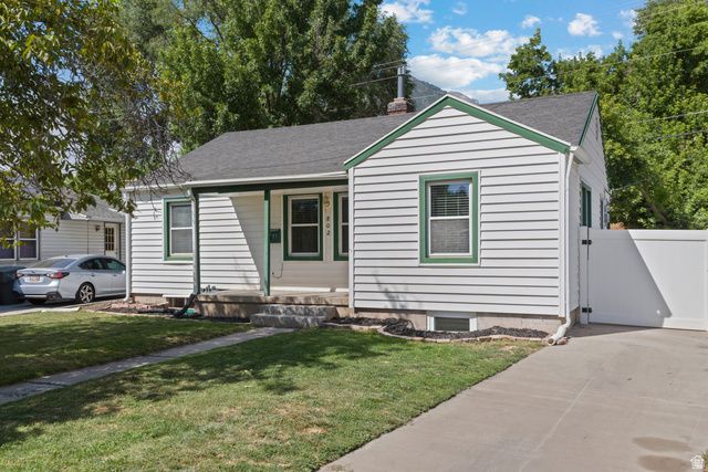 802 S BROOKSIDE DR, Springville, UT 84663