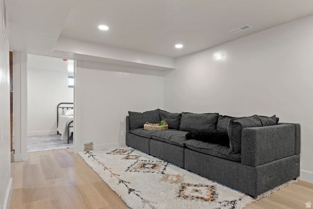 802 S BROOKSIDE DR, Springville, UT 84663