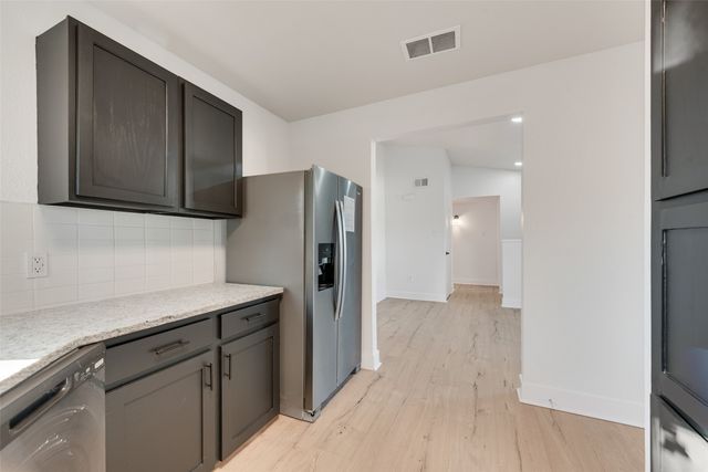 1418 Colonnade Drive, Arlington, TX 76018