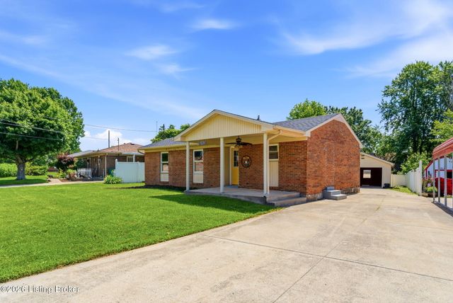 290 N Steedland Dr, Louisville, KY 40229