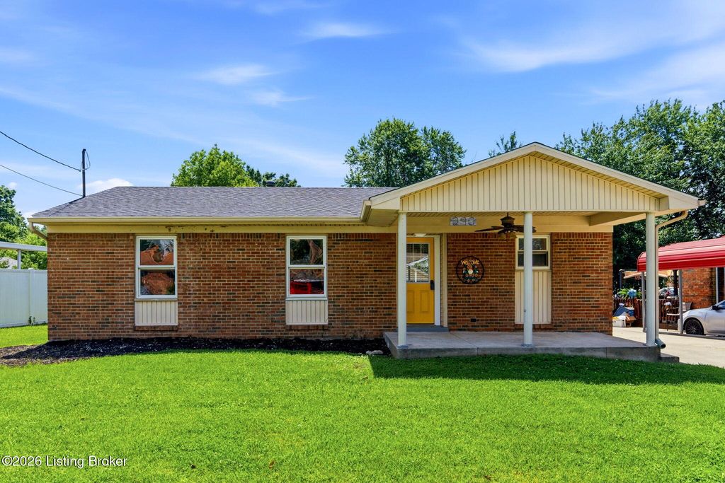 290 N Steedland Dr, Louisville, KY 40229