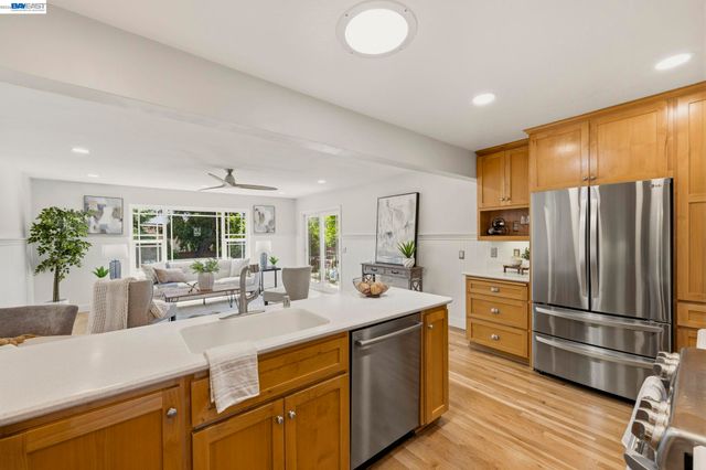 3635 Northwood Dr, Castro Valley, CA 94546