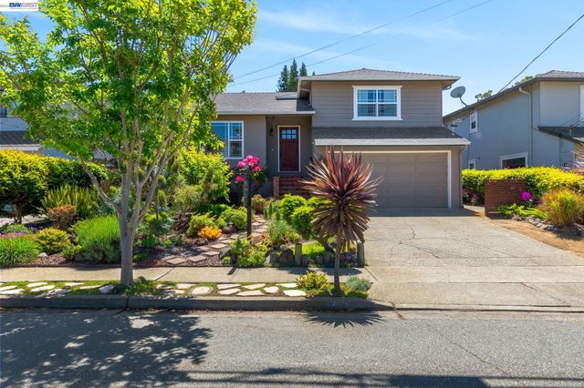 3635 Northwood Dr, Castro Valley, CA 94546