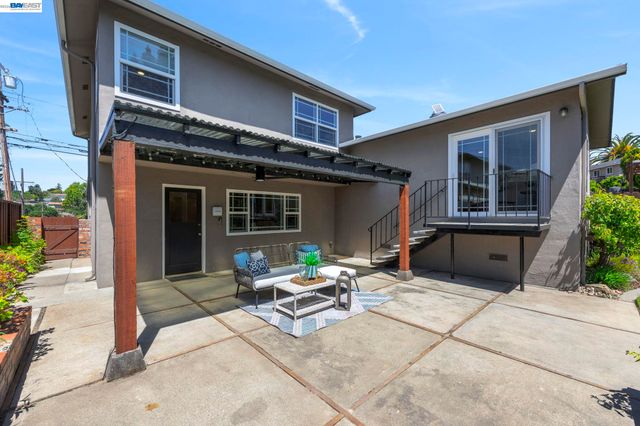3635 Northwood Dr, Castro Valley, CA 94546