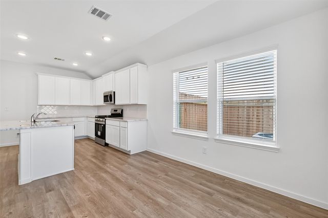 2115 Spring Hollow Drive, Baytown, TX 77521