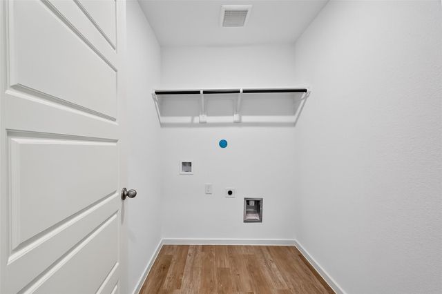 2115 Spring Hollow Drive, Baytown, TX 77521