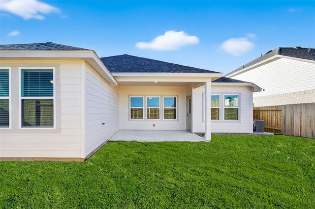 2115 Spring Hollow Drive, Baytown, TX 77521