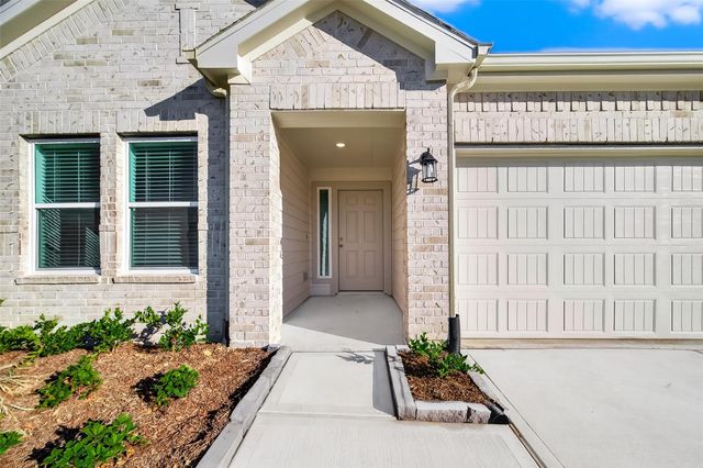 2115 Spring Hollow Drive, Baytown, TX 77521