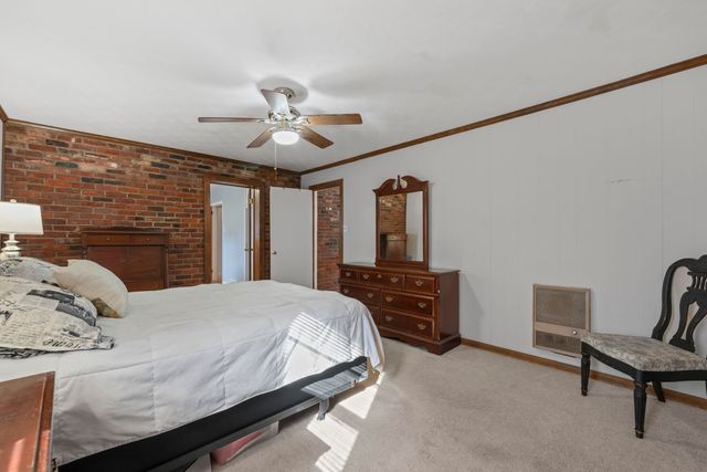 1694 S WHITE STATION RD, Memphis, TN 38117