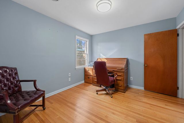 1694 S WHITE STATION RD, Memphis, TN 38117