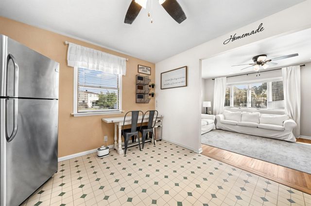 300 MERCER AVE, Bellmawr, NJ 08031