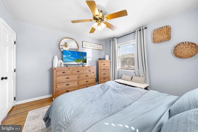 300 MERCER AVE, Bellmawr, NJ 08031