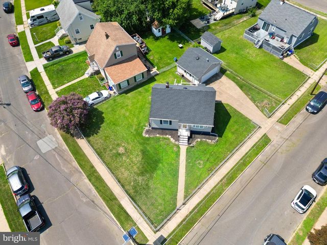 300 MERCER AVE, Bellmawr, NJ 08031