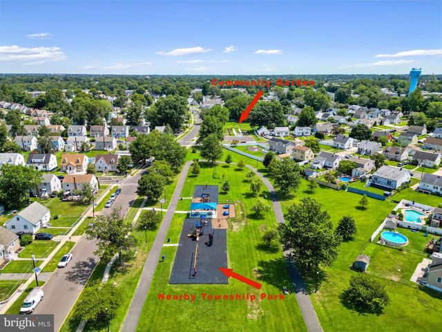 300 MERCER AVE, Bellmawr, NJ 08031