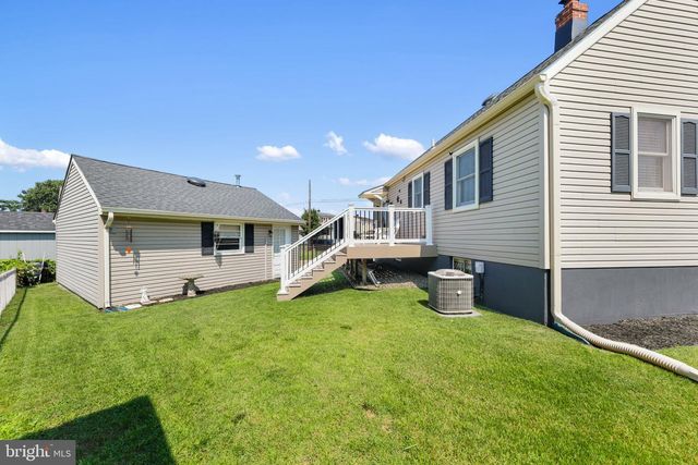 300 MERCER AVE, Bellmawr, NJ 08031
