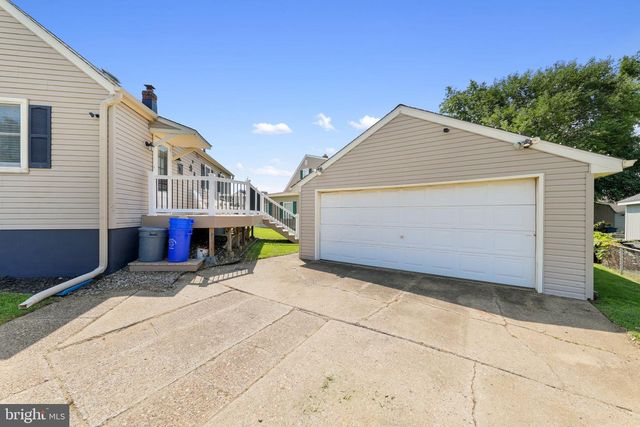 300 MERCER AVE, Bellmawr, NJ 08031