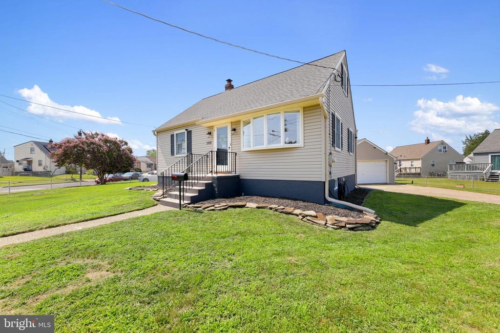 300 MERCER AVE, Bellmawr, NJ 08031