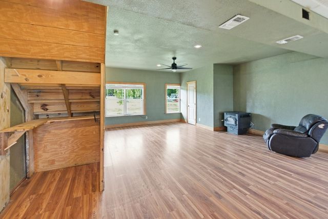 431 HCR 2128, Whitney, TX 76692