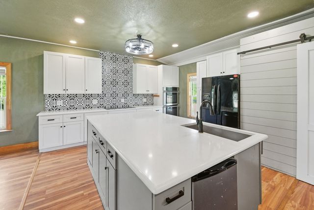 431 HCR 2128, Whitney, TX 76692