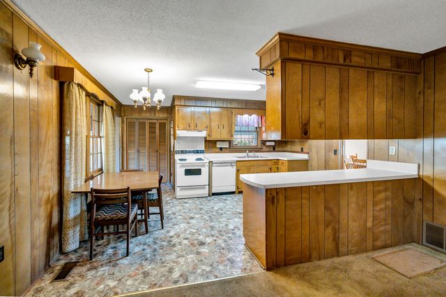 224 Walnut Street, North, SC 29112