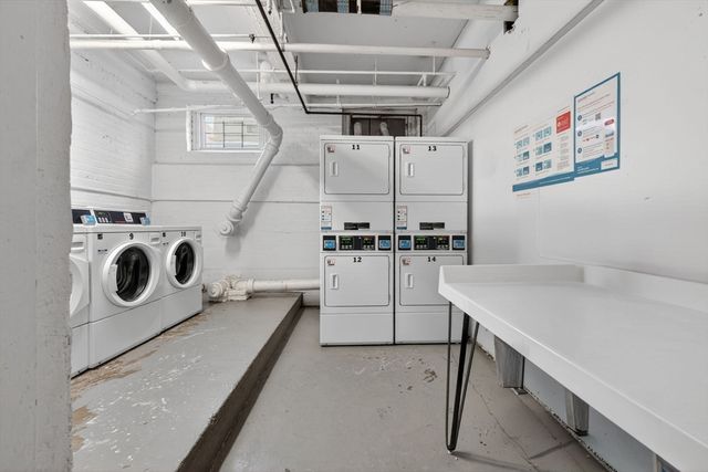 118 Riverway 29, Boston, MA 02215