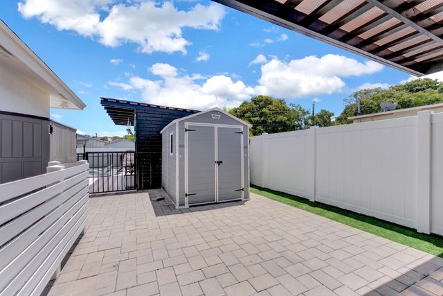 413 SW 15th Avenue, Delray Beach, FL 33444