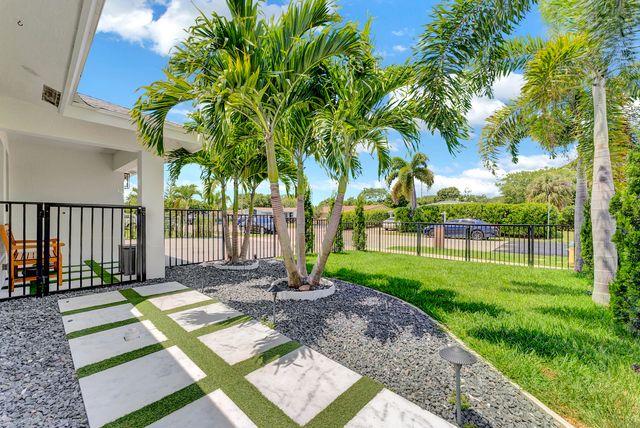 413 SW 15th Avenue, Delray Beach, FL 33444