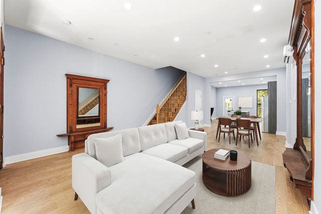 307 W 136TH Street, New York City, NY 10030