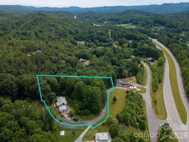 106 Flora Lina Drive, Brevard, NC 28712