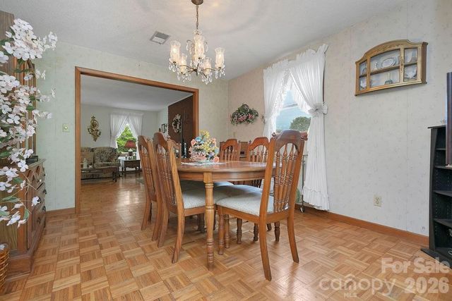 106 Flora Lina Drive, Brevard, NC 28712