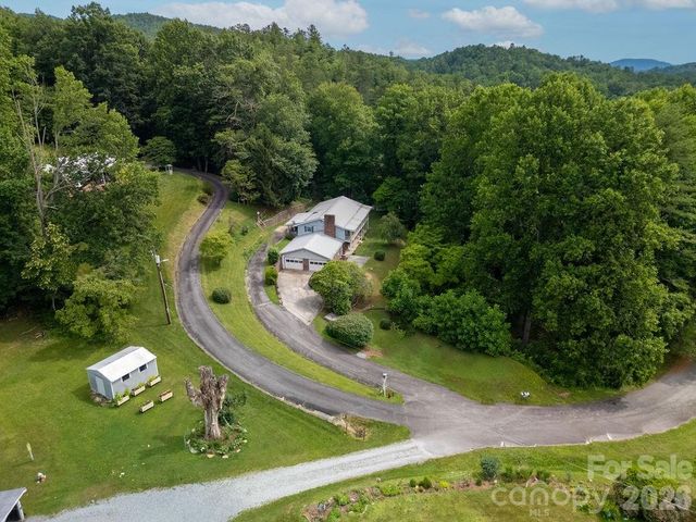 106 Flora Lina Drive, Brevard, NC 28712