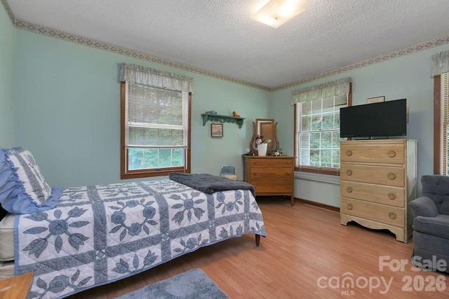 106 Flora Lina Drive, Brevard, NC 28712