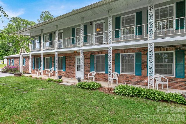 106 Flora Lina Drive, Brevard, NC 28712