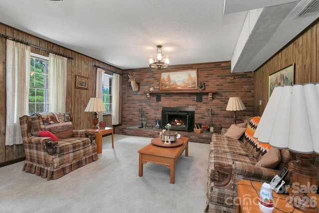 106 Flora Lina Drive, Brevard, NC 28712