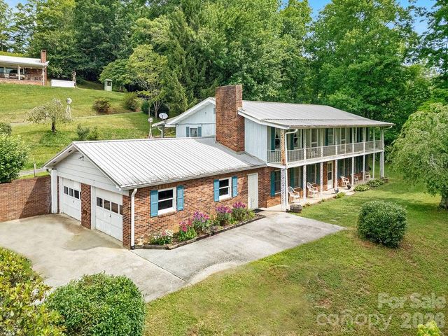 106 Flora Lina Drive, Brevard, NC 28712