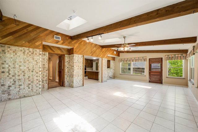 104 W Oak Valley Drive, Colleyville, TX 76034