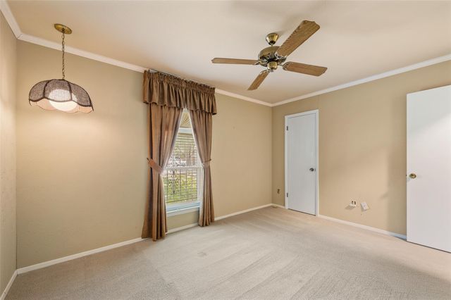 104 W Oak Valley Drive, Colleyville, TX 76034