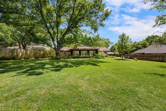 104 W Oak Valley Drive, Colleyville, TX 76034