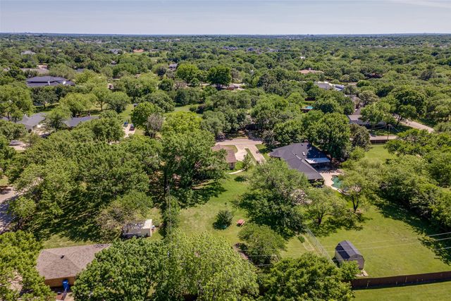 104 W Oak Valley Drive, Colleyville, TX 76034