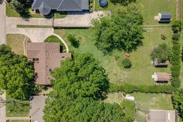 104 W Oak Valley Drive, Colleyville, TX 76034