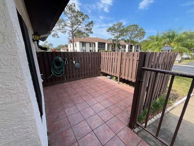 1725 PINE RIDGE WAY E C, Palm Harbor, FL 34684