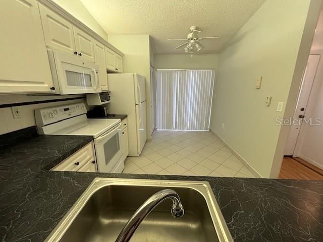 1725 PINE RIDGE WAY E C, Palm Harbor, FL 34684