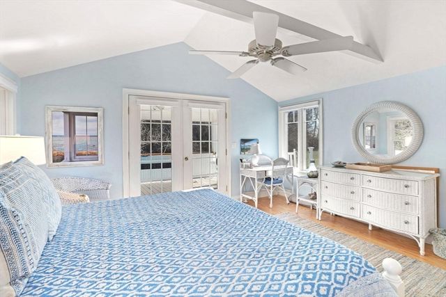 16 Frog Hollow, Tisbury, MA 02557