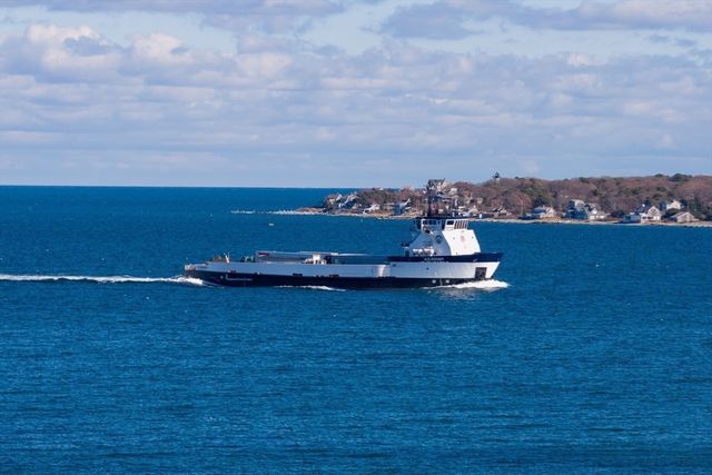 16 Frog Hollow, Tisbury, MA 02557