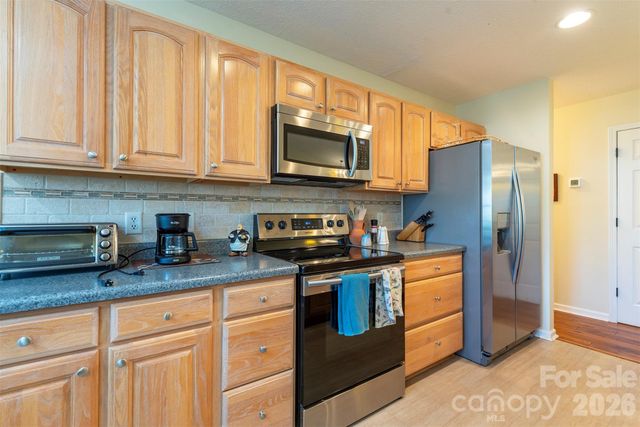 38 Eden Glen Road, Black Mountain, NC 28711