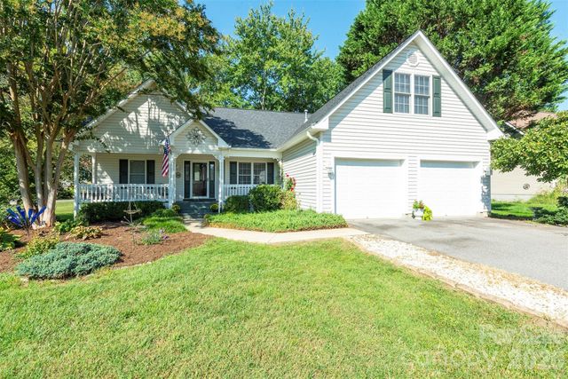 38 Eden Glen Road, Black Mountain, NC 28711