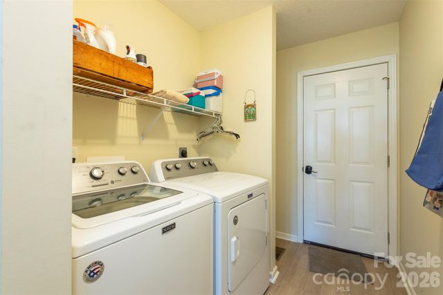 38 Eden Glen Road, Black Mountain, NC 28711